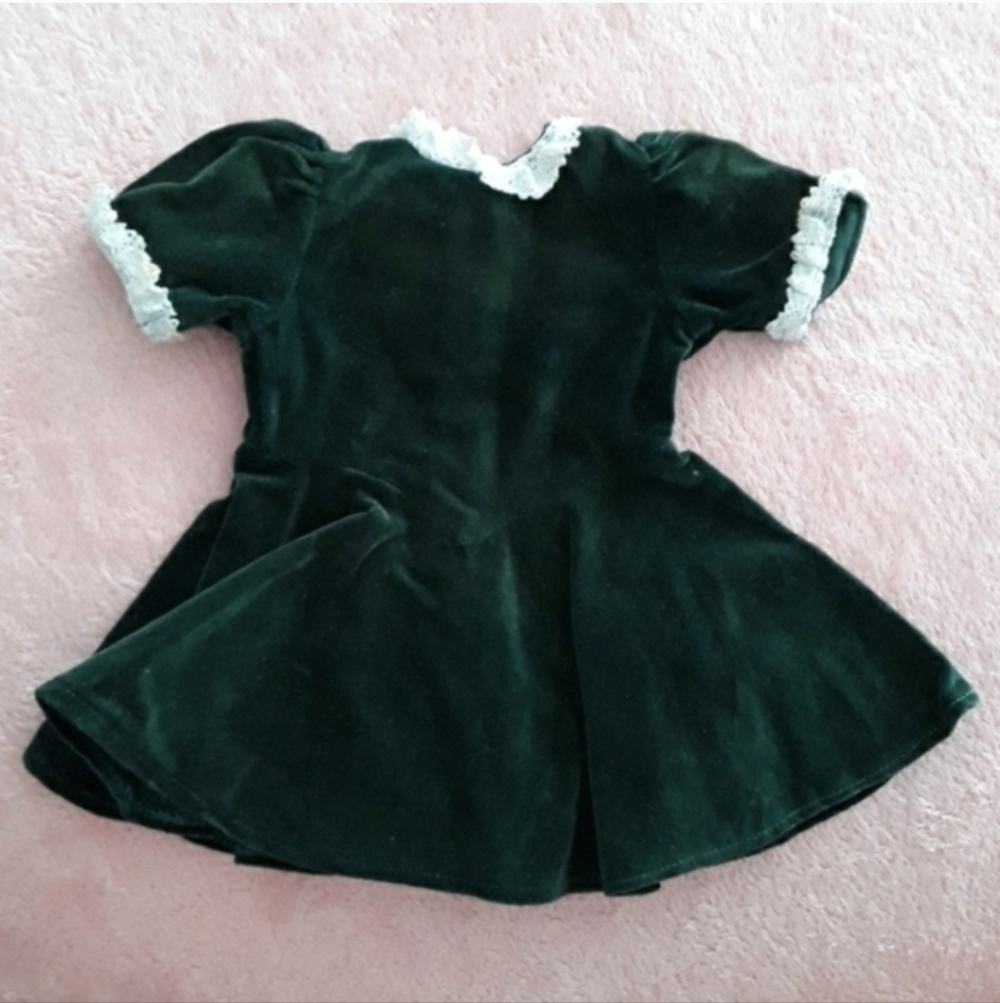 RETIRED American Girl Pleasant Company Molly's Evergreen Velvet Christmas Dress
